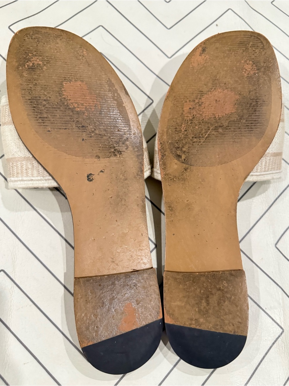 Steve Madden Know 'St. Tropez' Sandals - Picture 9 of 10